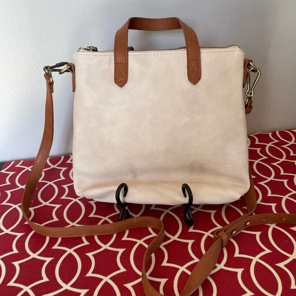 NWOT Antik Kraft Crossbody Bag